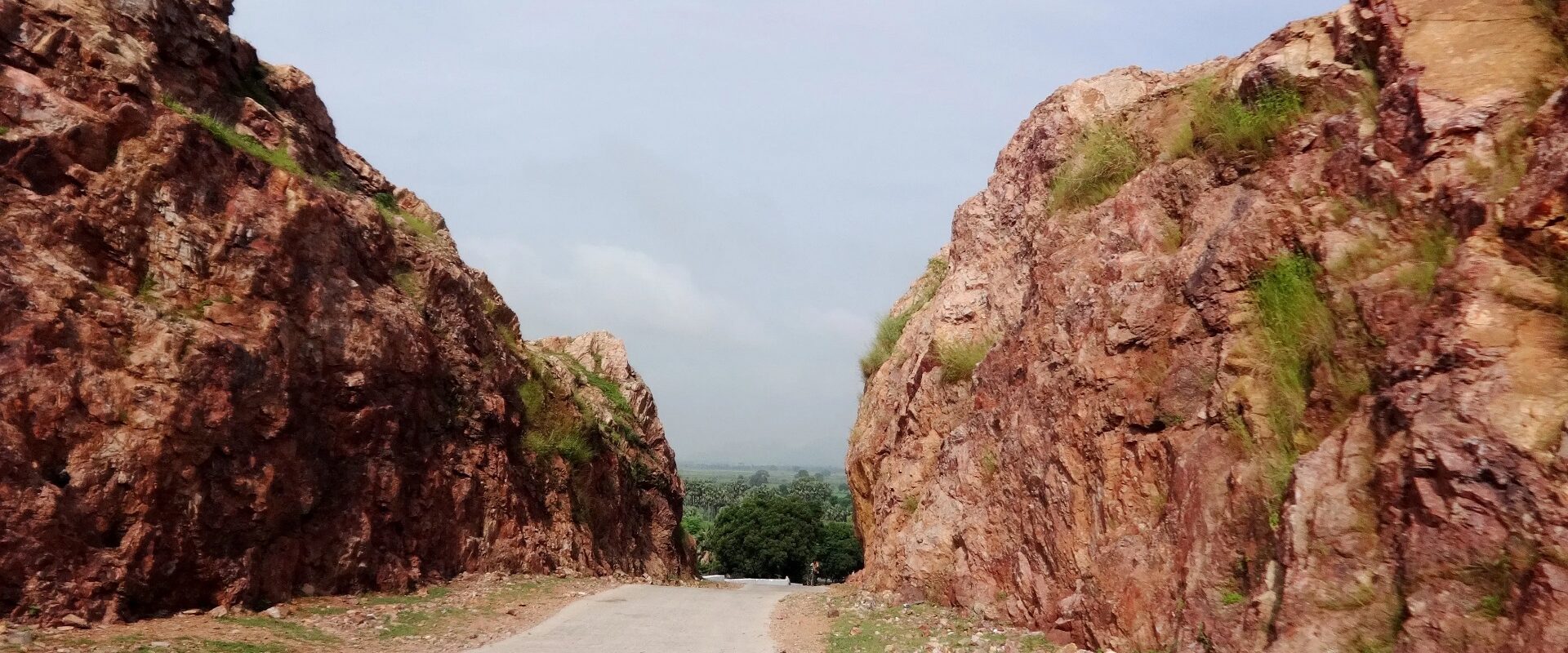 Dasrath Manjhi Mountain