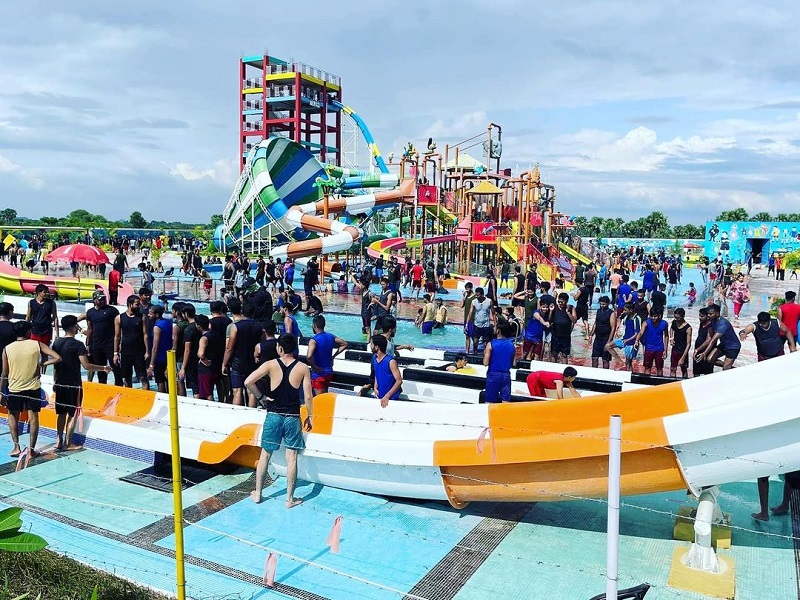 Chham Chham Water Park